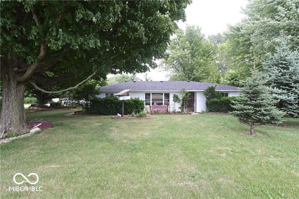 Primary Photo - 4295 N County Road 1000 East