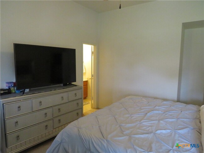 Foto del edificio - 2900 Southhill Dr