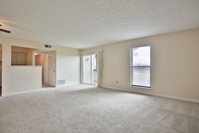 2 Bedroom- Main Room - Tanglewood Apartments