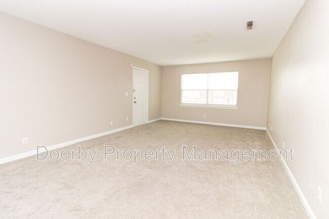 Foto del edificio - 4235 Greenbriar Rd