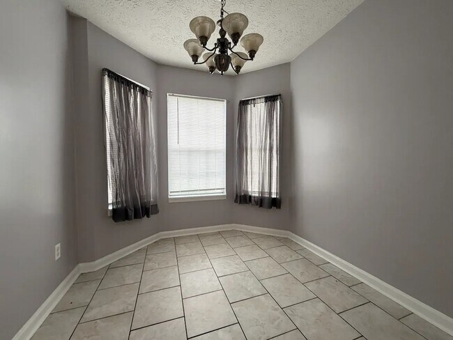 Foto del edificio - 125 Cumberland Ct