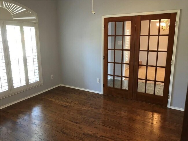 Foto del edificio - 7610 Colfax Dr