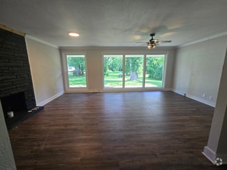 Building Photo - 8708 E 81 Terrace