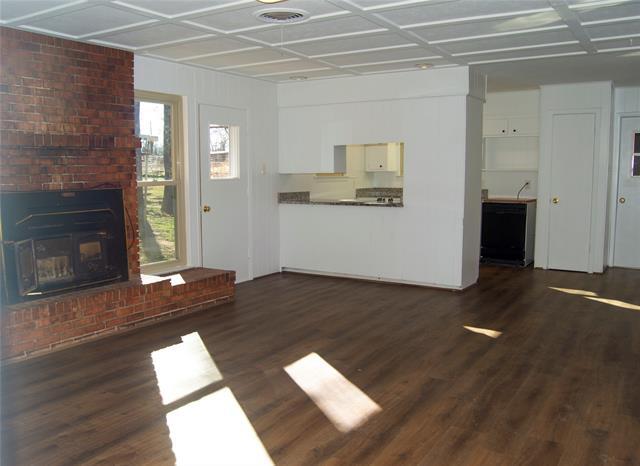 Building Photo - 1938 Spring Dr