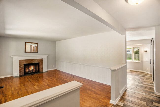 Building Photo - 2687 Teri Terrace