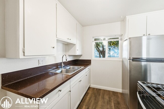 Building Photo - 3410 W Olinda Ln