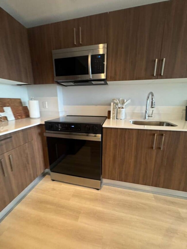 Foto del edificio - 3718 NW 12th Ter