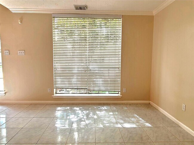 Foto del edificio - 12211 Meadow Bend Ct