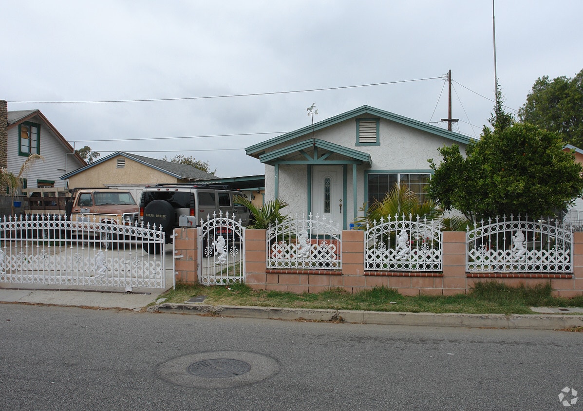 Building Photo - 117 Forbes Ln