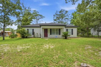 Building Photo - 254 Iris Ln