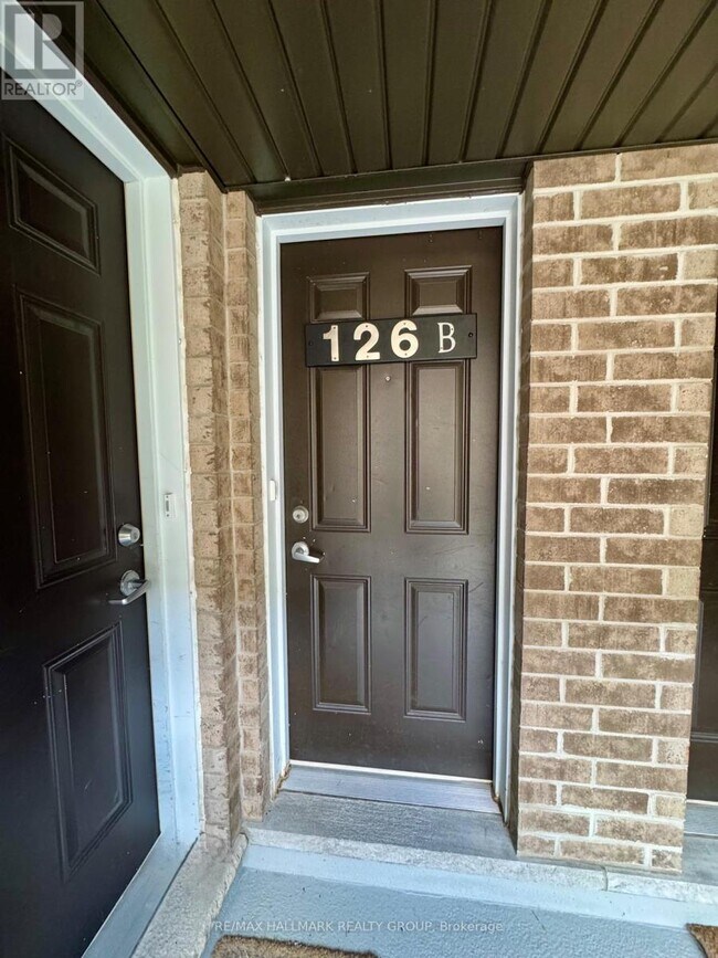 Building Photo - 126 Lindenshade Dr