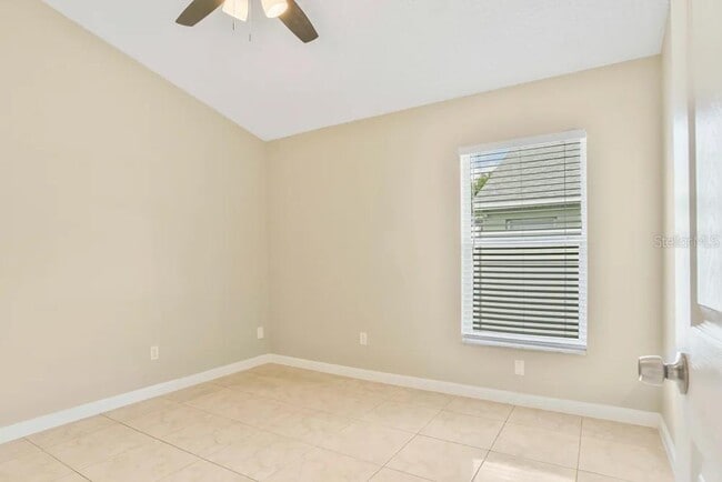 Foto del edificio - 6558 Cherry Grove Cir