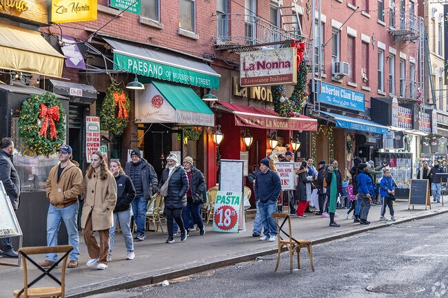 As with many popular eateries in Little Italy, don't let the lines outside deter you.
