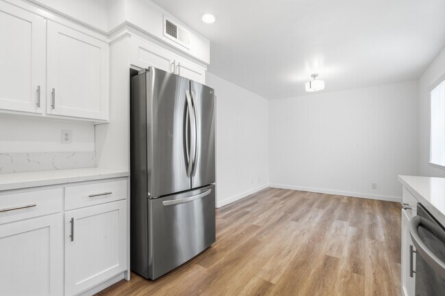 Foto del edificio - 9000 Vanalden Ave