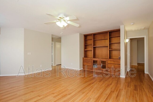 Building Photo - 7167 W Marlette Ave