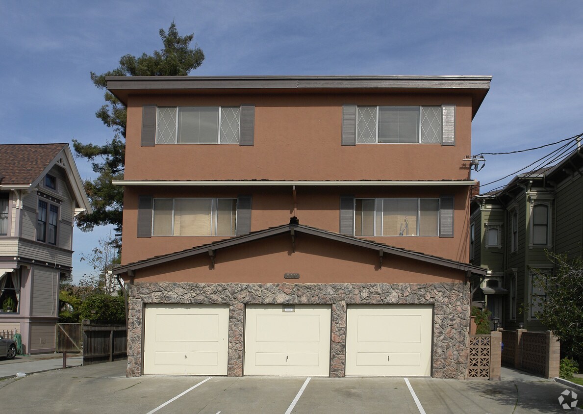 Foto del edificio - 2221 San Antonio Ave