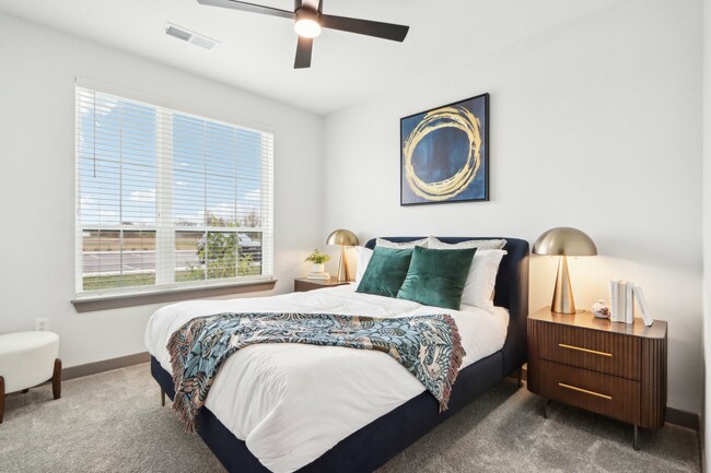 Foto del edificio - The State at Fishers Apartments