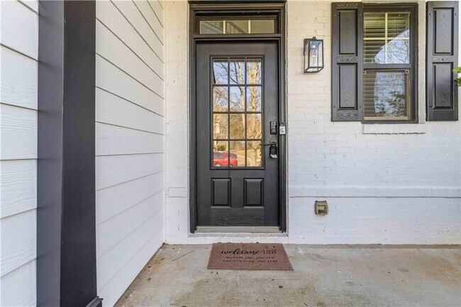 Foto del edificio - 5675 Falls Landing Dr