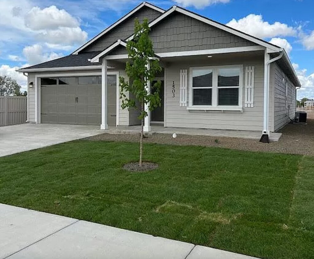 Foto principal - 1503 Yellowstone St