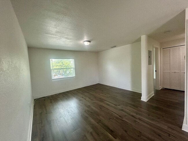 2 Bedroom, 1 Bathroom Home! - 2 Bedroom, 1 Bathroom Home!