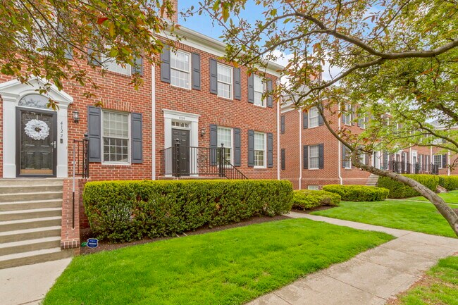 Foto del edificio - 4124 Heyward Pl