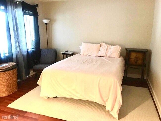 Foto del edificio - 4104 Daniels Ave
