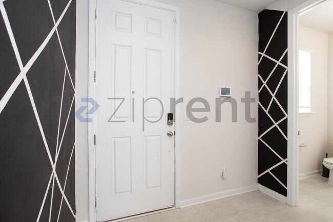 Building Photo - Unit