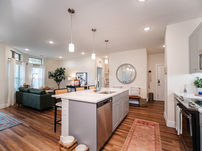Building Photo - THE KELSEY AT SCOFIELD FARMS