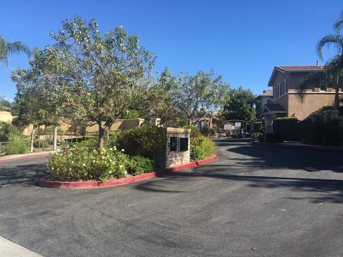 26368 Arboretum Way, Murrieta, CA 92563 Condo for Rent in Murrieta