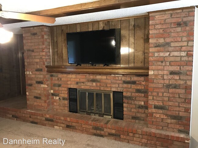 Foto del edificio - 4 br, 2 bath House - 5105 48th Street