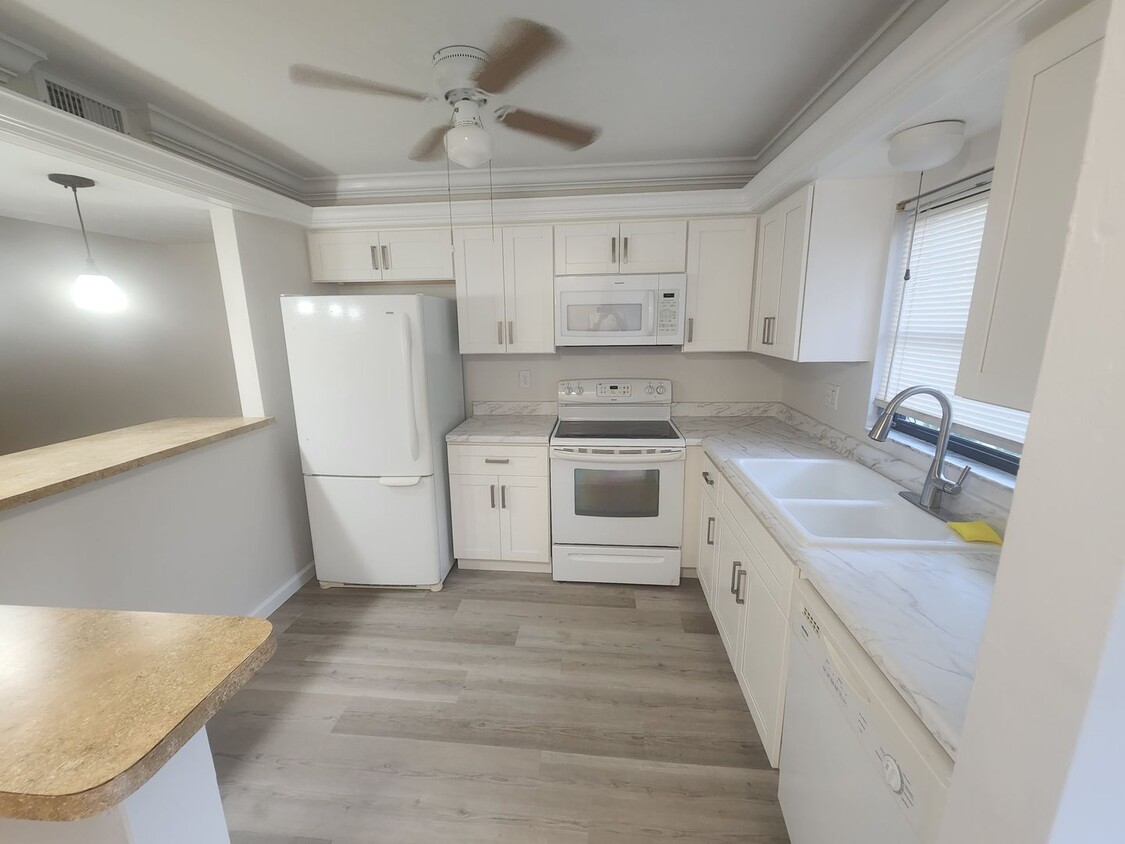 Primary Photo - ANNUAL RENTAL - PINE HAVEN 2 BED / 2 BATH ...