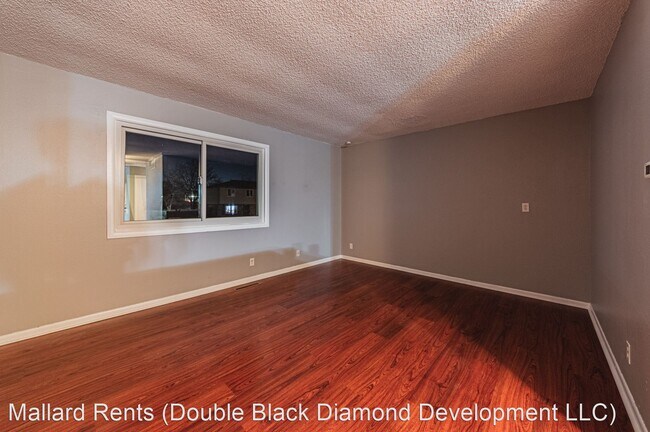 Building Photo - 3 br, 1.5 bath House - 1344 Emery St