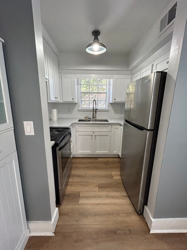 Foto del edificio - Townhome For Rent In Vestavia Hills!!! Ava...
