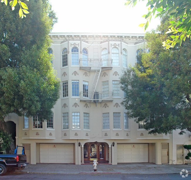 Building Photo - 65 Cervantes Blvd