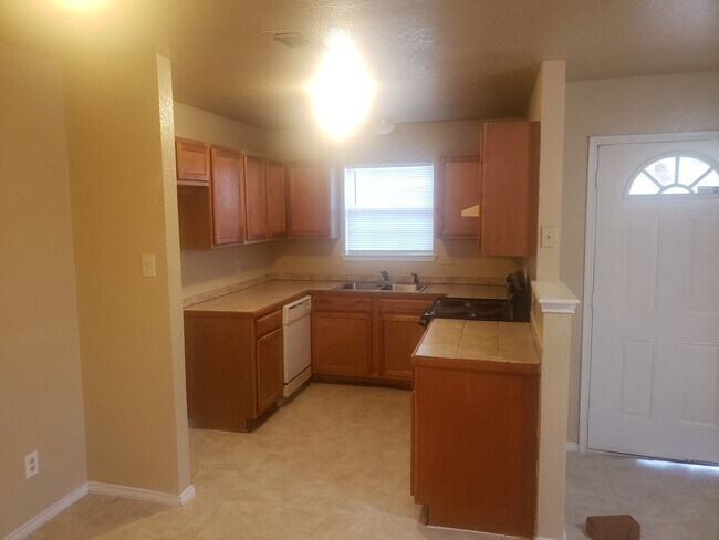 Foto del edificio - 1436-1438 E Mulkey St