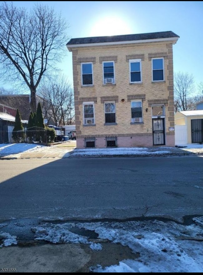 Foto del edificio - 89 Tremont Ave