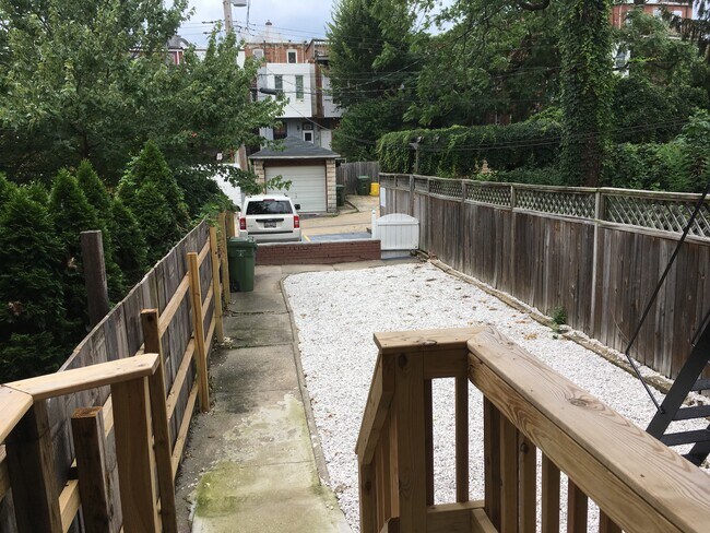 Foto del edificio - 2836 Guilford Ave