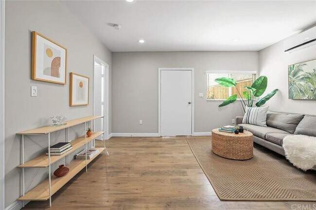 Building Photo - 3738 Hellman Ave