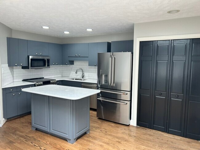 Foto del edificio - 2504 Woodwind Dr