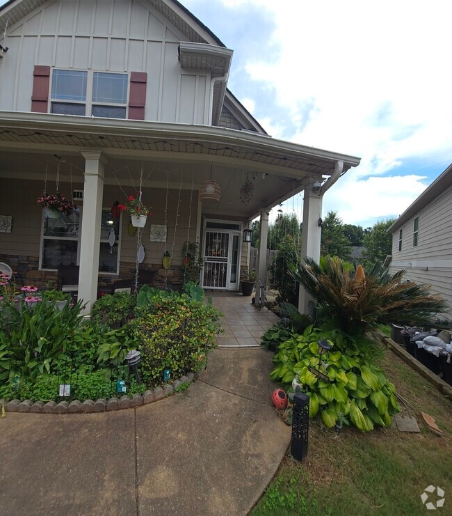 Building Photo - 7387 San Vista Dr
