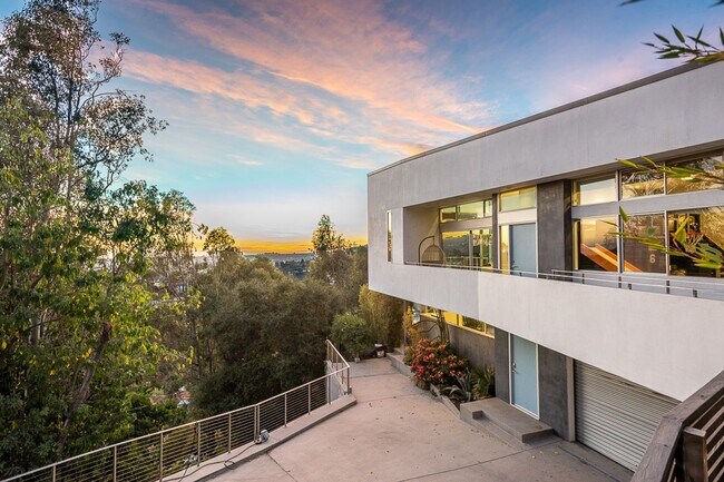 Foto del edificio - 2511 Wild Oak Dr