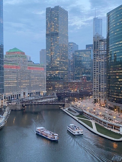 Foto del edificio - 165 N Canal St