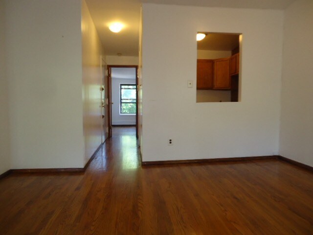 Foto del edificio - 326 Carlton Ave