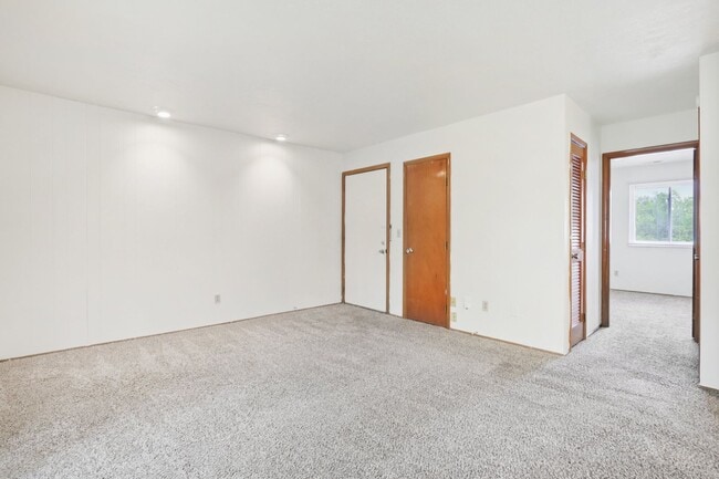 Interior Photo - Fountain Park