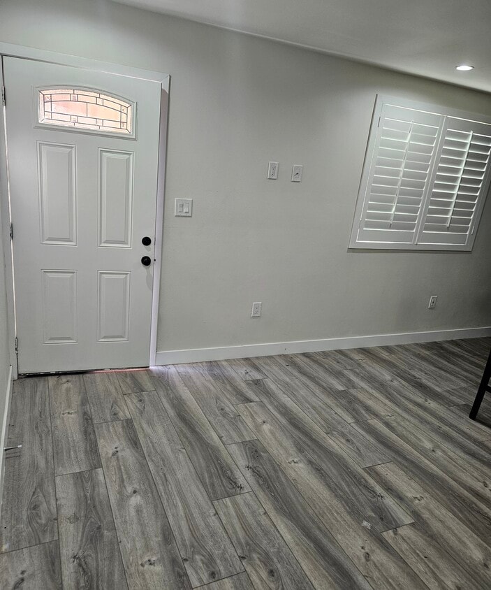 Foto del edificio - 1334 W 103rd St