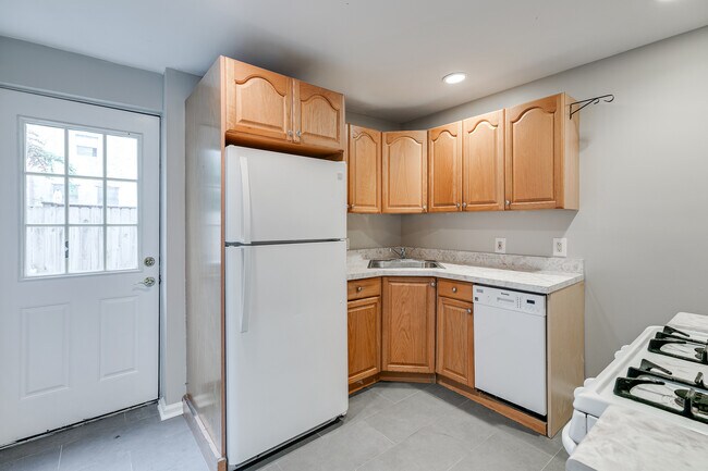 Kitchen - 2012 Memphis St