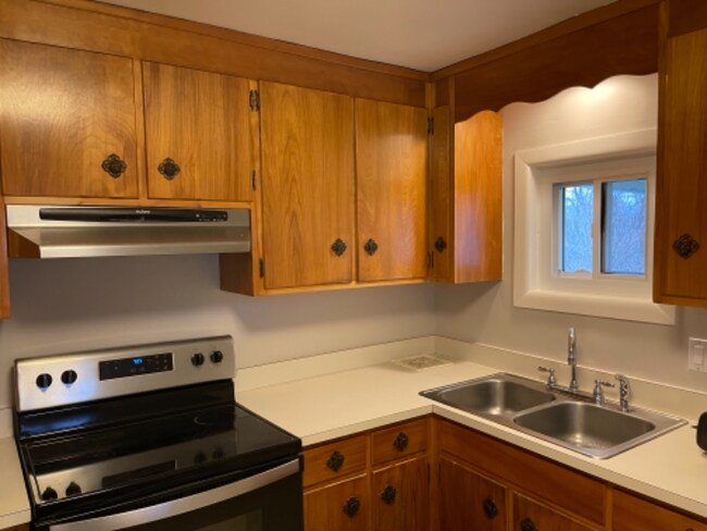 Foto del edificio - 66 Birch Rd