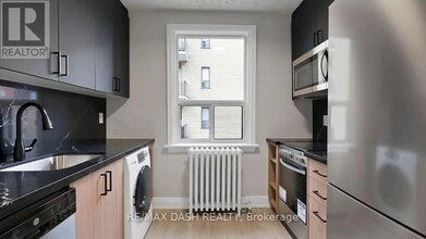 Building Photo - 50 Raglan Ave