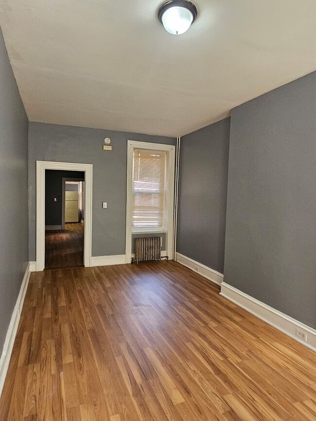 Foto del edificio - 138 N 8th St