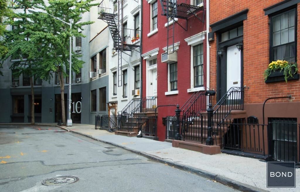 Foto del edificio - 10 Christopher St